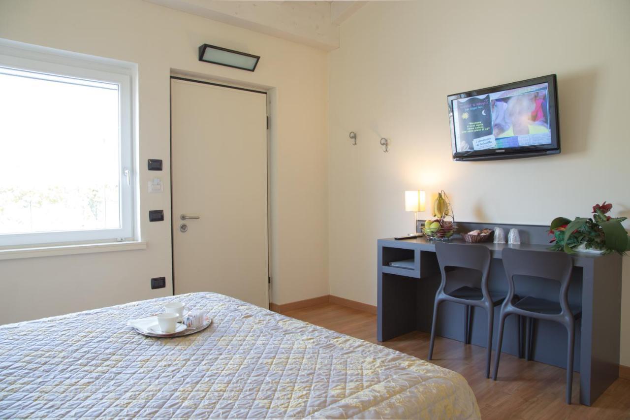 Hotel Motel Giglio Viadana Exterior photo